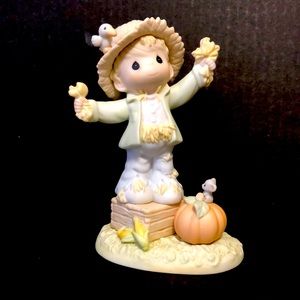 Precious Moments Figurine vtg